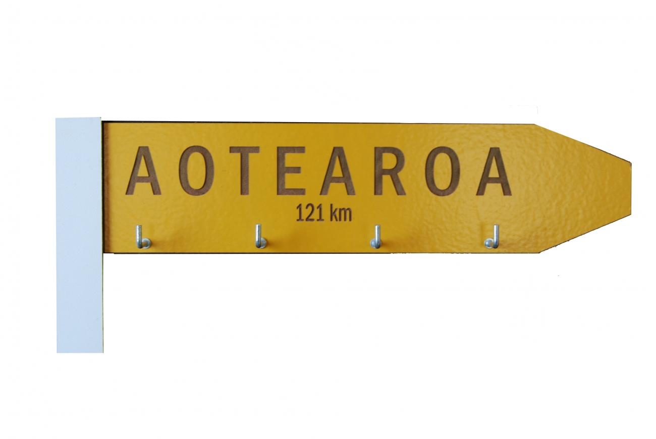 Give Me A Sign Keyholder Aotearoa