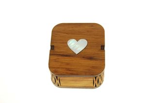 Something Special Box Heart Mother of Pearl