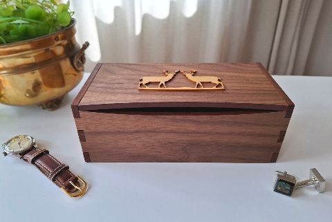 Gentlemans Quarters Walnut Stags